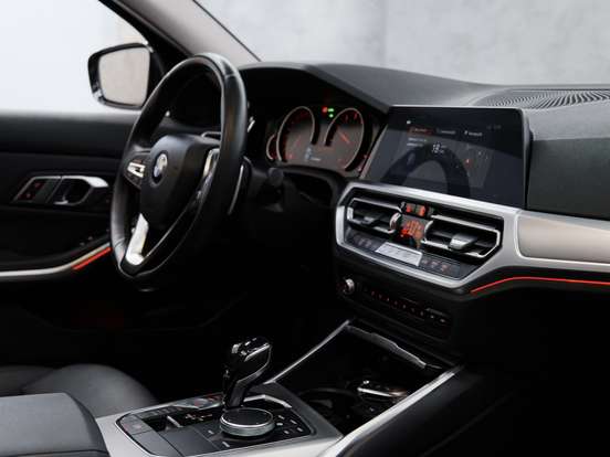 BMW-330i-2.0 16V TURBO GASOLINA SPORT AUTOMÁTICO BMW-330i-2019