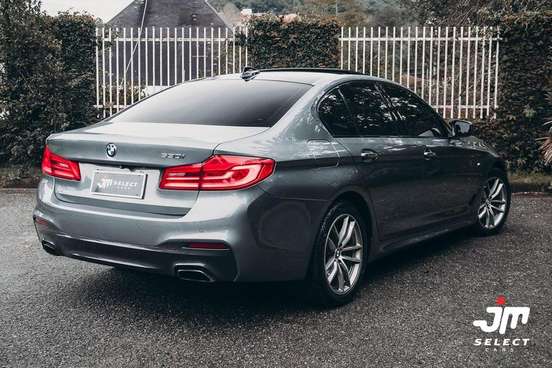 BMW-530i-2017
