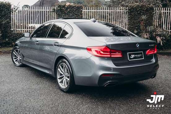 BMW-530i-2017
