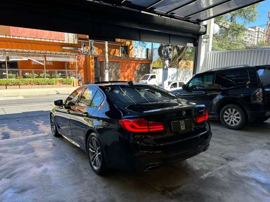 BMW-530i-2017