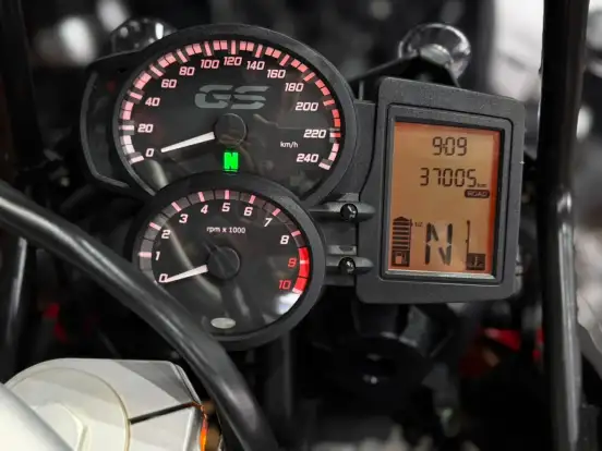 BMW-F 800 GS ADVENTURE BMW-F 800 GS ADVENTURE-2014