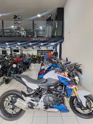 BMW F 900 R SPORT PLUS 