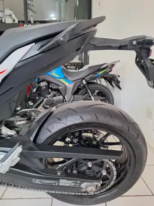 BMW-F 900 R SPORT PLUS-2024