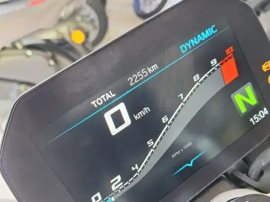 BMW-F 900 R SPORT PLUS BMW-F 900 R SPORT PLUS-2024