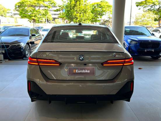 BMW-i5-ELÉTRICO XDRIVE60 M SPORT BMW-i5-2024