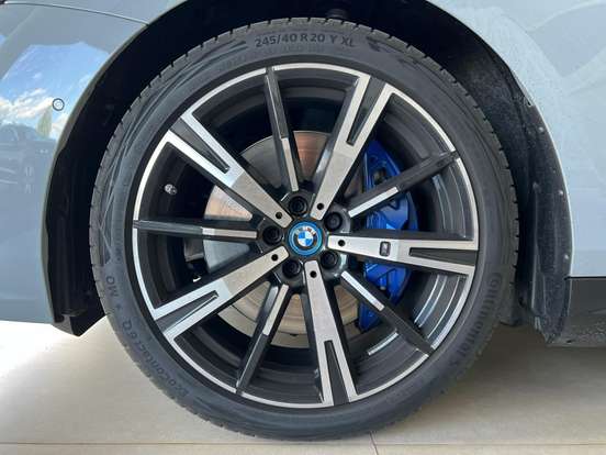BMW-i5-ELÉTRICO XDRIVE60 M SPORT BMW-i5-2024