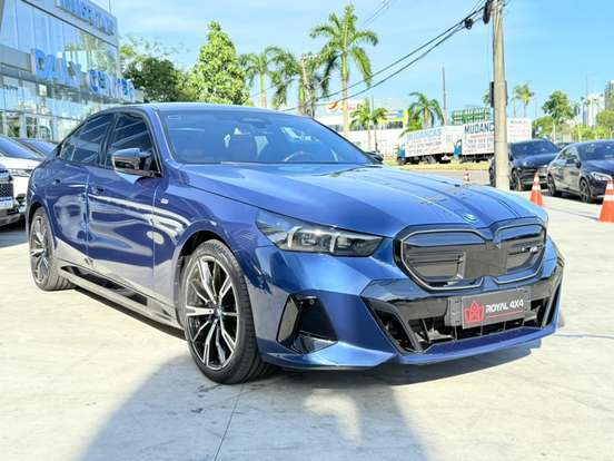 BMW-i5-ELÉTRICO XDRIVE60 M SPORT BMW-i5-2023