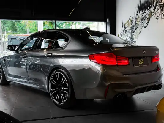 BMW-M5-4.4 V8 TWIN POWER M XDRIVE STEPTRONIC BMW-M5-2018