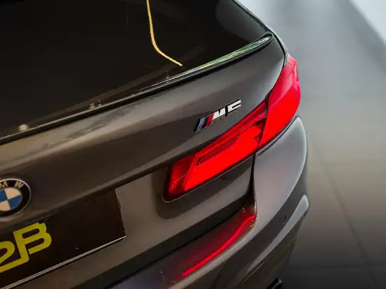 BMW-M5-4.4 V8 TWIN POWER M XDRIVE STEPTRONIC BMW-M5-2018