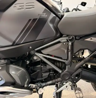 BMW-R 1250 GS ADVENTURE TRIPLE BLACK BMW-R 1250 GS ADVENTURE TRIPLE BLACK-2022