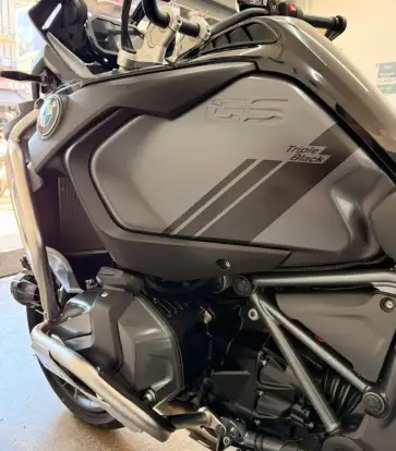 BMW-R 1250 GS ADVENTURE TRIPLE BLACK BMW-R 1250 GS ADVENTURE TRIPLE BLACK-2022