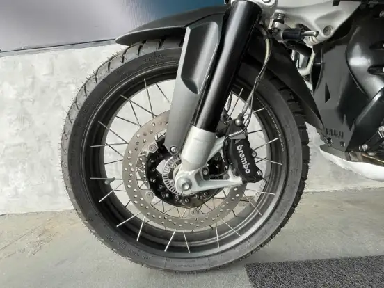 BMW-R 1250 GS ADVENTURE TRIPLE BLACK BMW-R 1250 GS ADVENTURE TRIPLE BLACK-2023