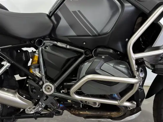 BMW-R 1250 GS TRIPLE BLACK-2024