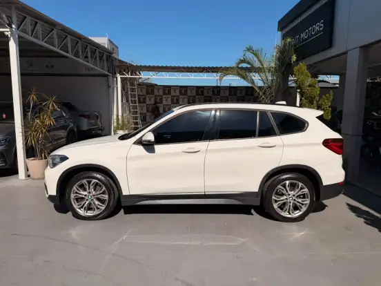 BMW-X1-2.0 16V TURBO ACTIVEFLEX SDRIVE20I 4P AUTOMÁTICO BMW-X1-2019