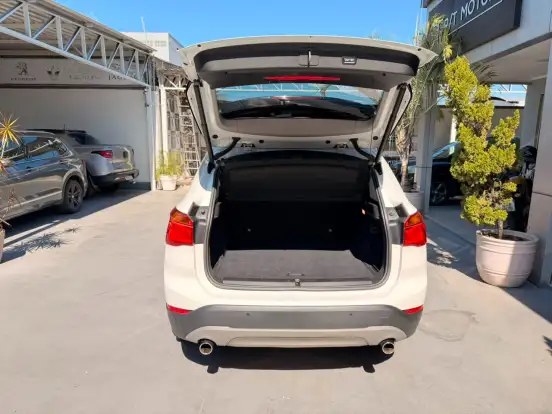 BMW-X1-2.0 16V TURBO ACTIVEFLEX SDRIVE20I 4P AUTOMÁTICO BMW-X1-2019
