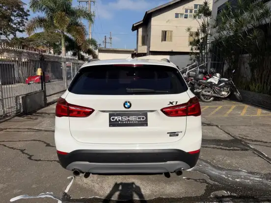 BMW-X1-2016