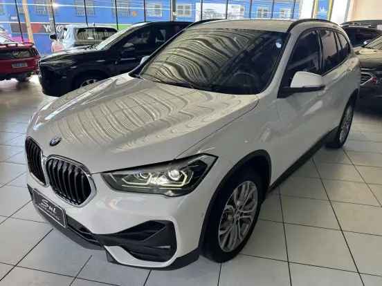 BMW-X1-2021