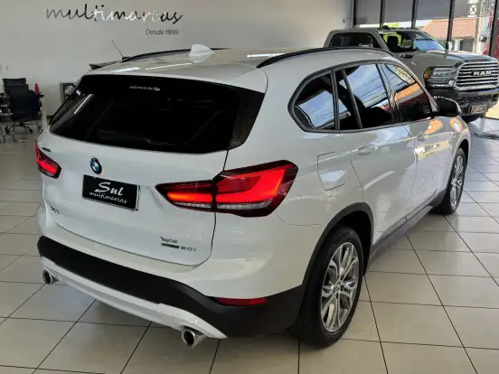 BMW-X1-2021