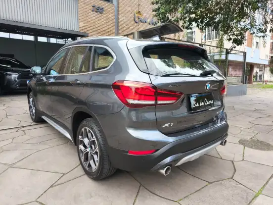 BMW-X1-2021