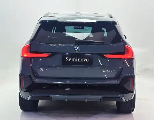 BMW-X1-2024