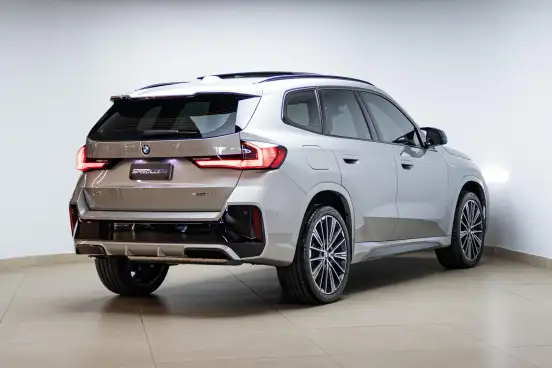 BMW-X1-2024