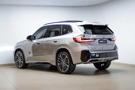BMW-X1-2024