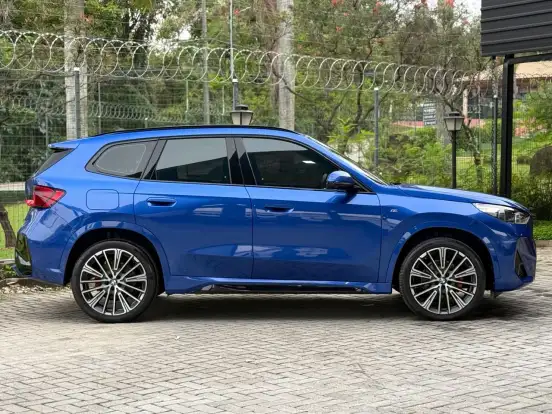 BMW-X1-2023