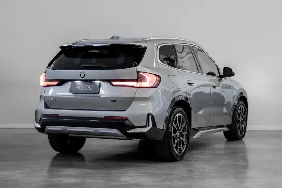 BMW-X1-2023