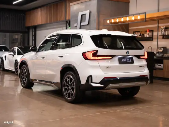BMW-X1-2024