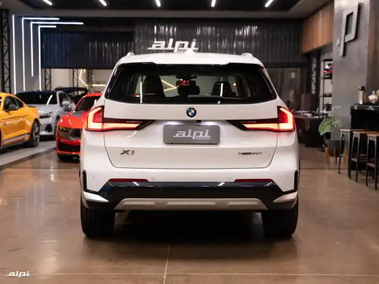 BMW-X1-2.0 16V TURBO GASOLINA SDRIVE20I X-LINE STEPTRONIC BMW-X1-2024