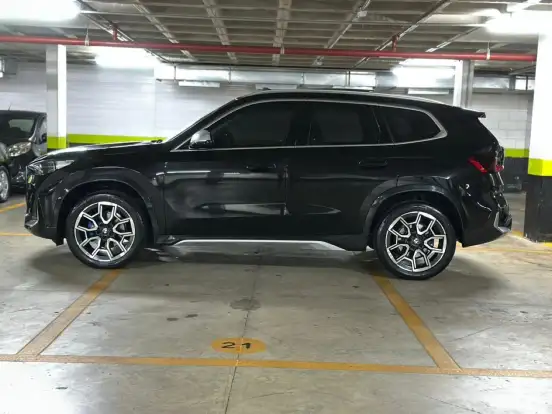 BMW-X1-2023