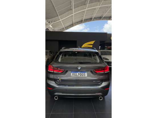 BMW-X1-2021