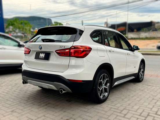 BMW-X1-2016