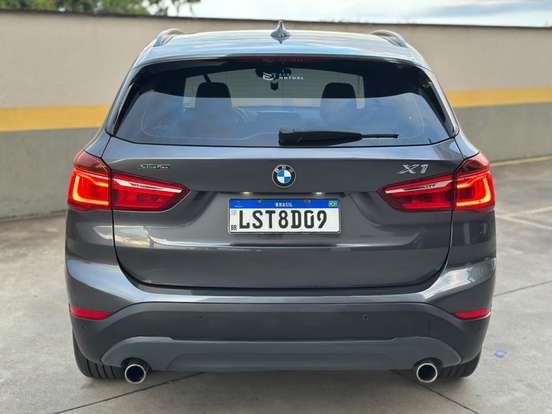 BMW-X1-2.0 16V TURBO ACTIVEFLEX SDRIVE20I 4P AUTOMÁTICO BMW-X1-2016