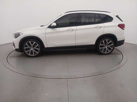 BMW-X1-2.0 16V TURBO ACTIVEFLEX SDRIVE20I GP PLUS 4P AUTOMÁTICO BMW-X1-2022