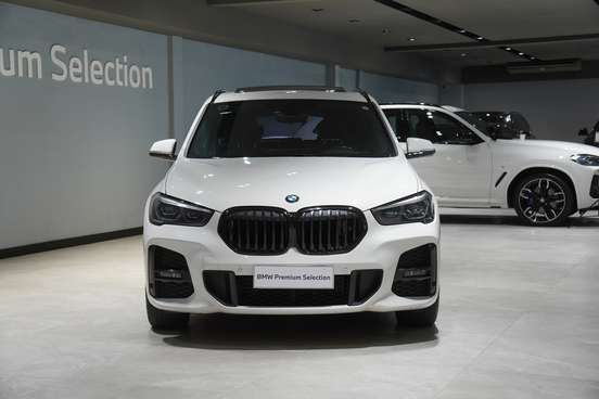 BMW-X1-2022