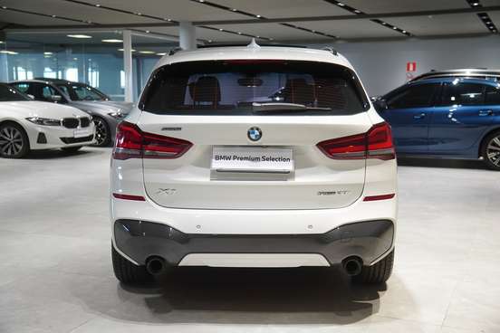 BMW-X1-2022