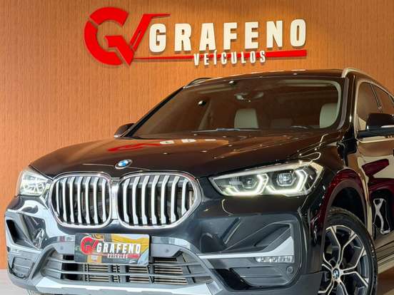 BMW-X1-2021