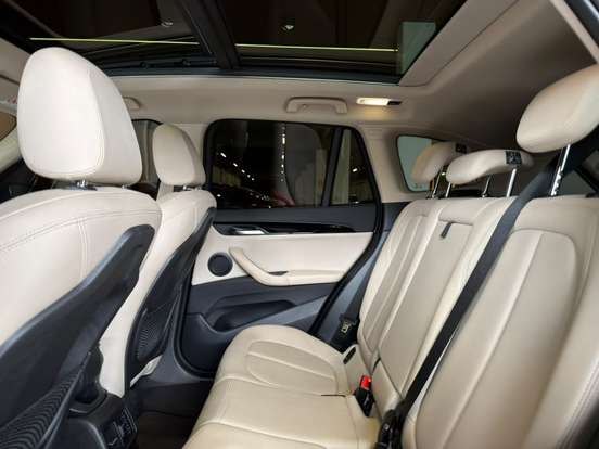 BMW-X1-2021