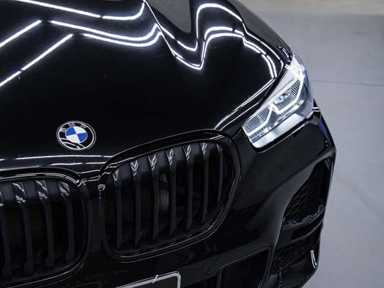 BMW-X1-2022