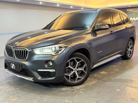 BMW-X1-2.0 16V TURBO ACTIVEFLEX SDRIVE20I X-LINE 4P AUTOMÁTICO BMW-X1-2017