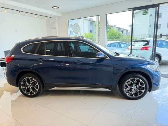 BMW-X1-2.0 16V TURBO ACTIVEFLEX SDRIVE20I X-LINE 4P AUTOMÁTICO BMW-X1-2021