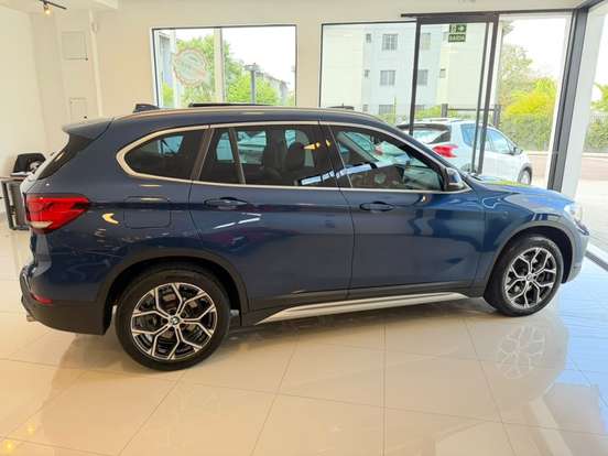 BMW-X1-2.0 16V TURBO ACTIVEFLEX SDRIVE20I X-LINE 4P AUTOMÁTICO BMW-X1-2021