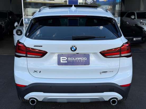 BMW-X1-2.0 16V TURBO ACTIVEFLEX SDRIVE20I X-LINE 4P AUTOMÁTICO BMW-X1-2020