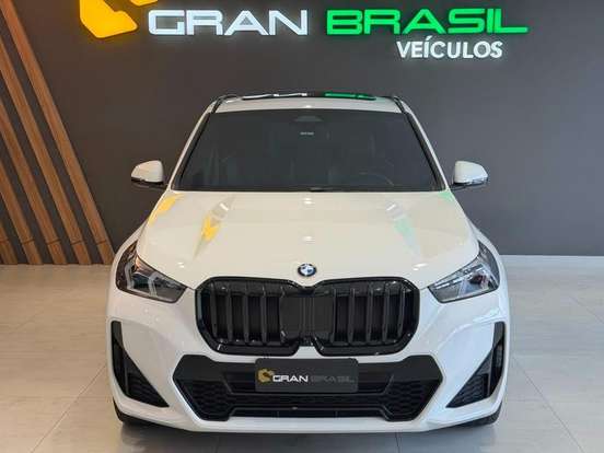 BMW-X1-2023