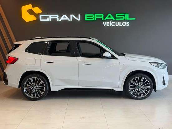 BMW-X1-2023