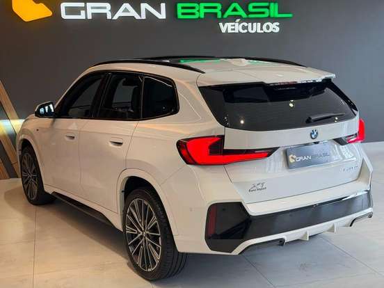 BMW-X1-2023