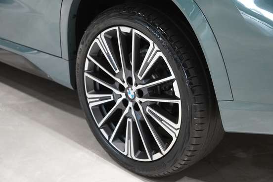 BMW-X1-2023