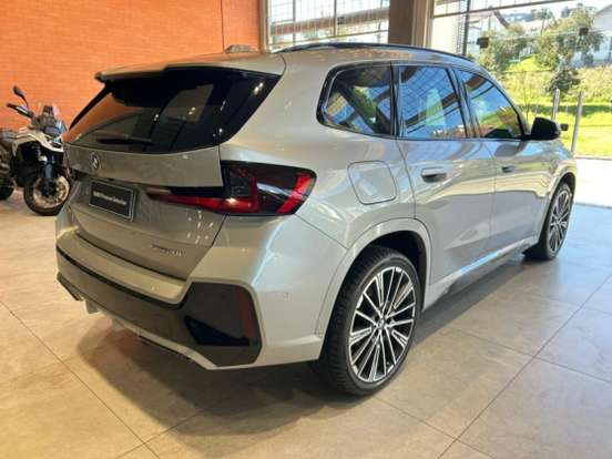 BMW-X1-2024
