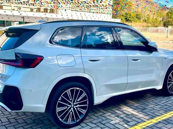 BMW-X1-2.0 16V TURBO GASOLINA SDRIVE20I M SPORT STEPTRONIC BMW-X1-2023